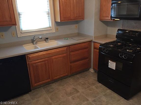 3rd image of 2635 Ellet Ave