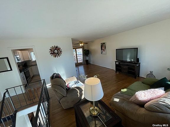 5th image of 19 Quarles St