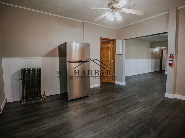 24 W Main St #2 — Photo 8