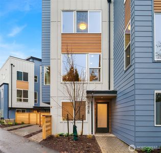 7426 2nd Avenue NE, Seattle, WA, 98115