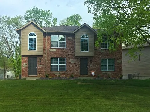 1419 Village Circle Dr