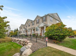 5179 Fairpoint Dr N, Hugo, MN 55038