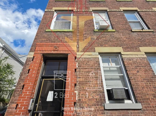 379 Avenue C, Bayonne, NJ