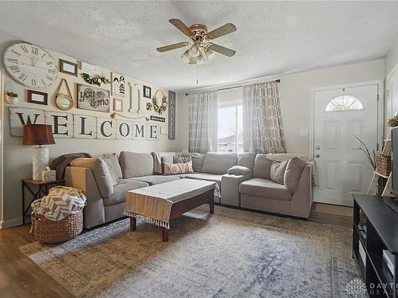 4th image of 313 Willaston Dr