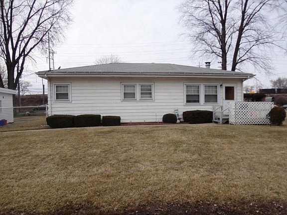 2nd image of 11541 W Grand Ave