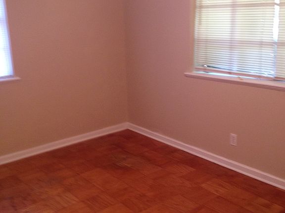 5th image of 836 E Washington St