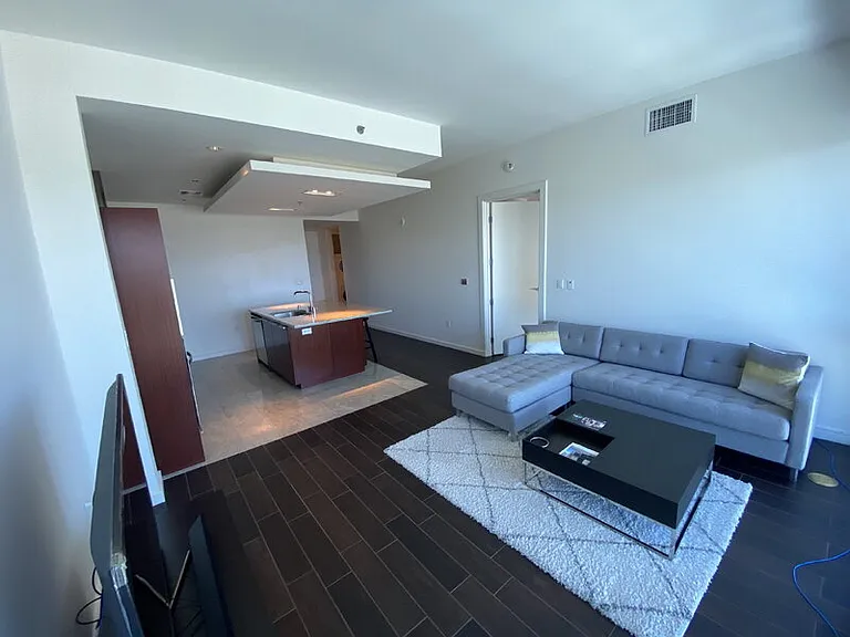 4471 Dean Martin Dr #3306 — Photo 4