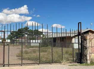 808 El Paseo Dr, Chaparral, NM 88081