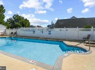 207 8th St #204W, Ocean City, MD