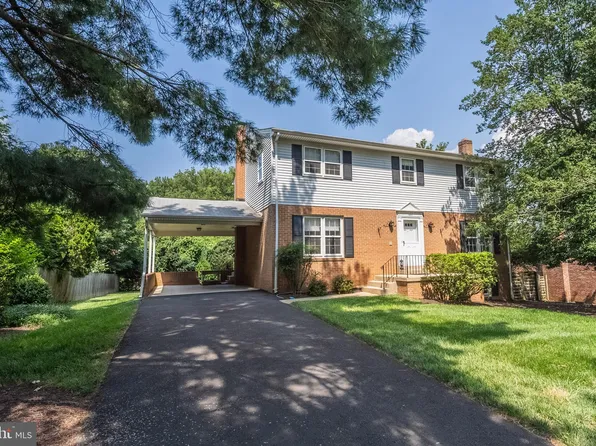 437 Glyndon St NE, Vienna, VA 22180