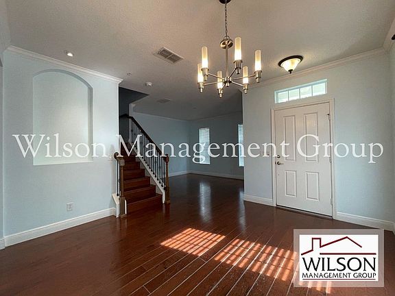 3rd image of 5403 Baldwin Park St