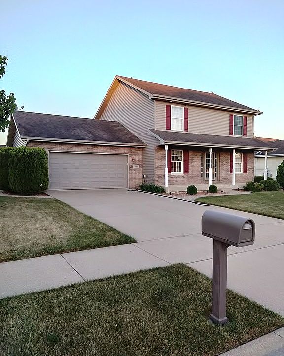 1st image of 940 Brown Dr