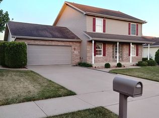940 Brown Dr, Momence, IL 60954
