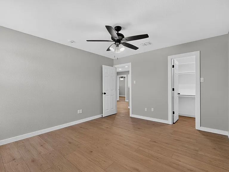 13291 Guerin Dr — Photo 41