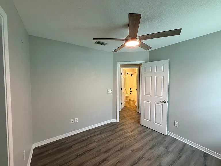 7738 Lola Cir — Photo 24