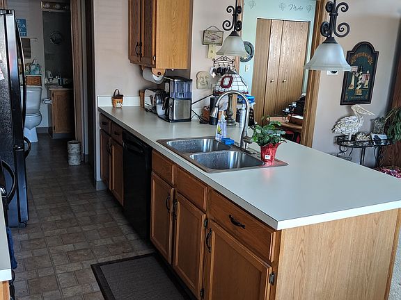 5th image of 5350 Pond View Dr