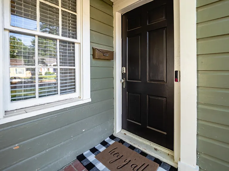 4110 Seminole Ave — Photo 15