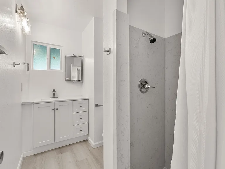 4208 Canby Way — Photo 6