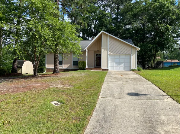 6524 Addingham Ct, Fayetteville, NC 28304