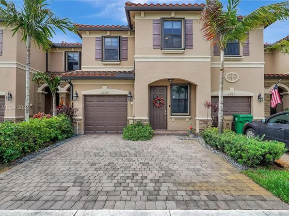 6604 S Anise Ct, Davie, FL 33314