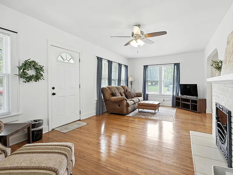 3030 S Wall Ave — Photo 4