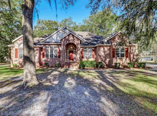 51 Ravine Ln, Woodbine, GA 31569
