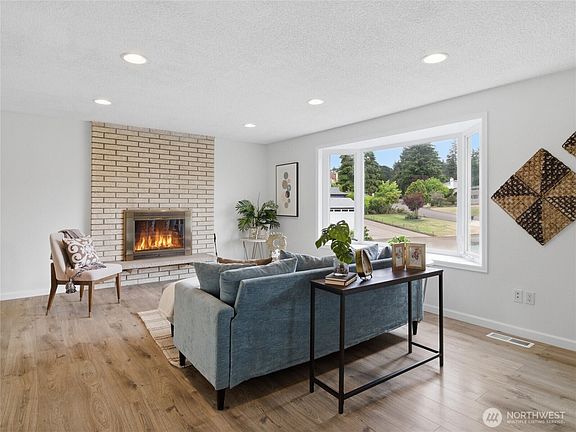 2nd image of 7538 Titan Drive SE