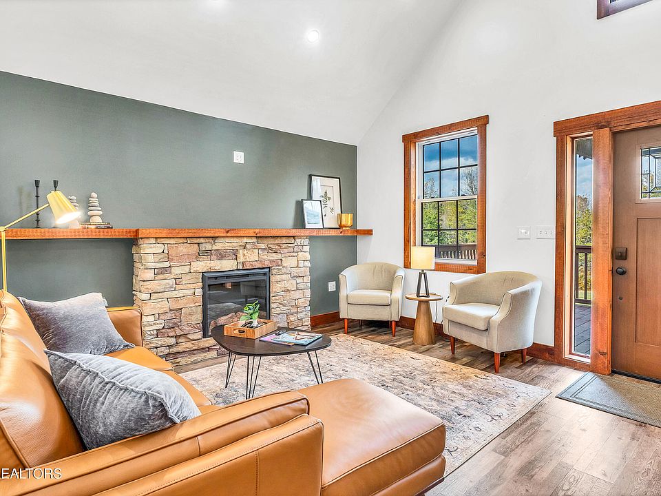 11th image of 133 Westwing Cave Rd
