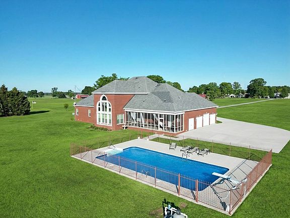 3rd image of 5535 Ricks Ln