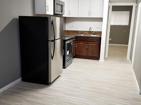 4th image of 1948 N 17th Ave APT 9