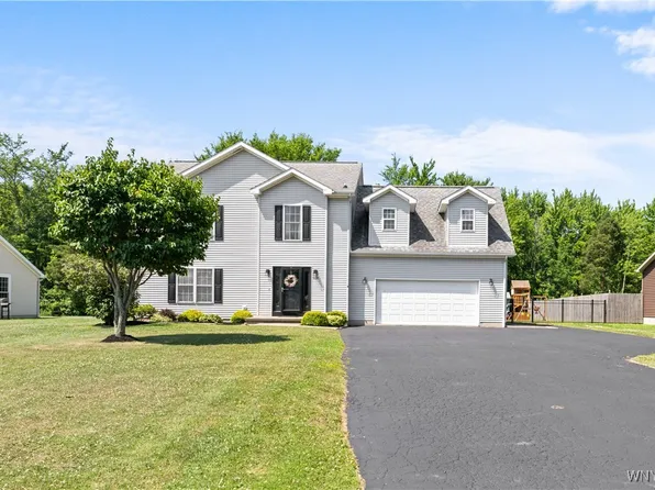 910 Lake St, Angola, NY 14006