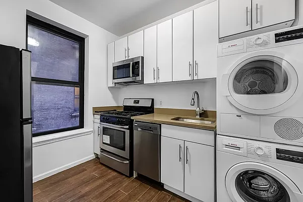 Rented by REAL New York | media 3