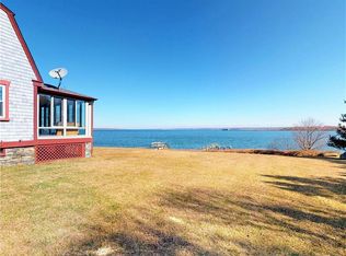 376 E Shore Rd, Jamestown, RI 02835
