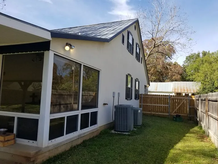 408 Madrid St — Photo 10