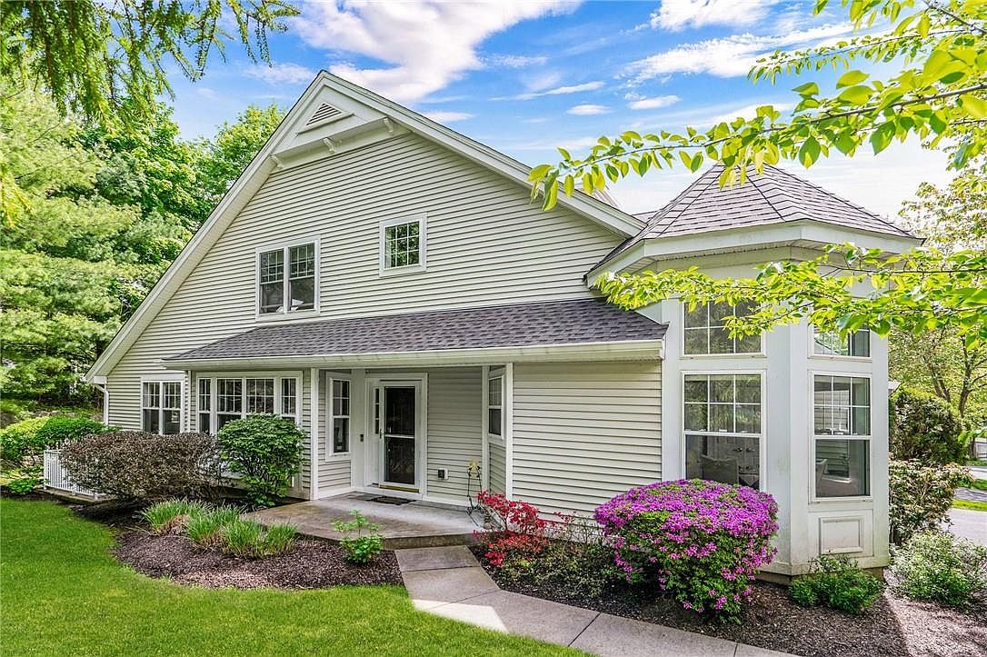 8 Apple Hill Lane, Peekskill, NY 10566 | Zillow