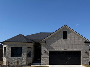 55103 Saint Paul Rd, Macomb, MI 48042
