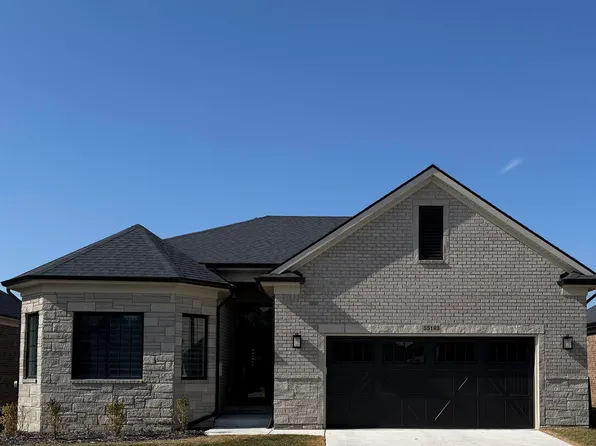 55103 Saint Paul Rd, Macomb, MI 48042