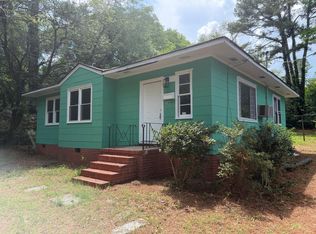 166 Buckingham Ave, Fayetteville, NC 28301