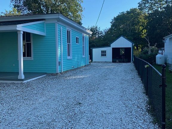 4th image of 12 Powellton Ave