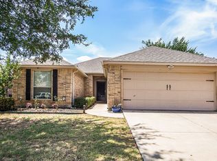 1108 New Meadow Dr, Azle, TX 76020