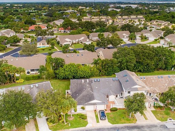 2nd image of 369 Oak Haven Dr