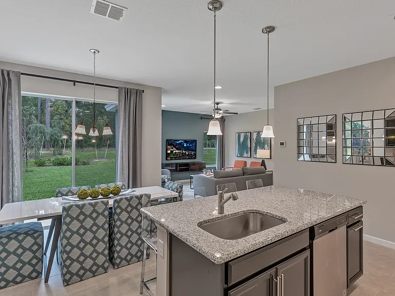 1008 Landing Ln — Photo 12