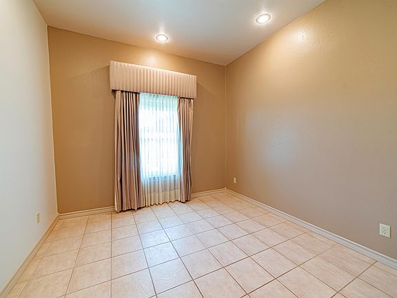4th image of 1827 Whitewood Dr