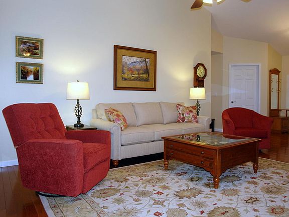 5th image of 107 Ivy Brook Ln