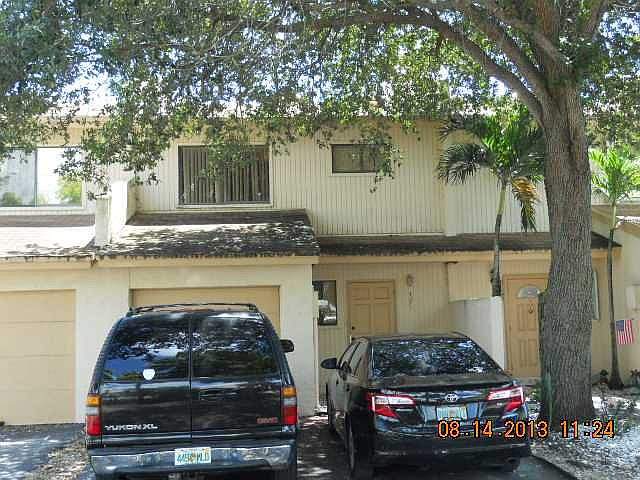 2nd image of 4271 NW 76th Ave