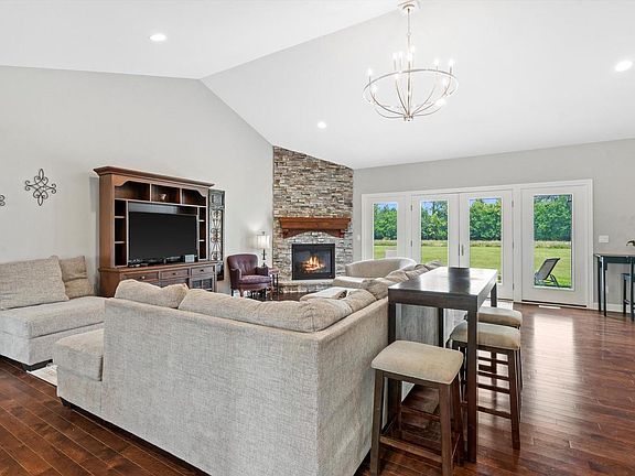 5th image of N1853 Clover ROAD