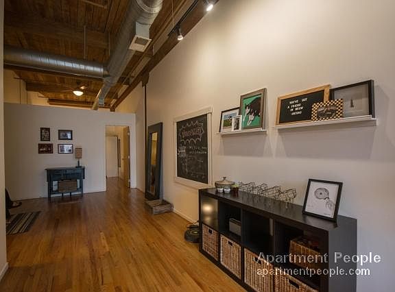 5th image of 2300 W Wabansia Ave APT 328