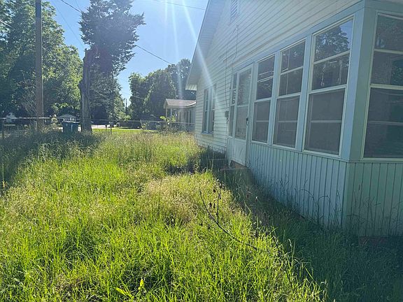 4th image of 2403 Holmes Rd