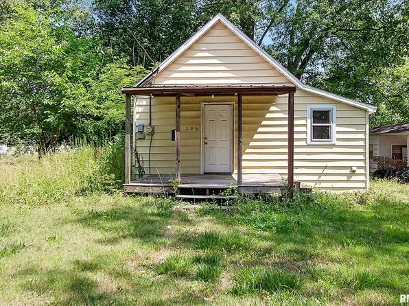 506 E Smith Ave, Du Quoin, IL 62832