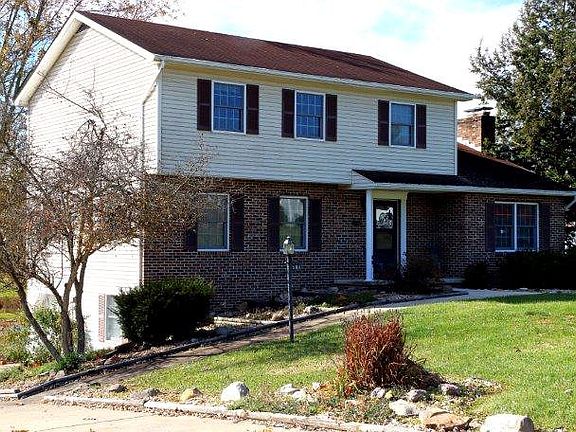 2nd image of 588 Shenwood Ave